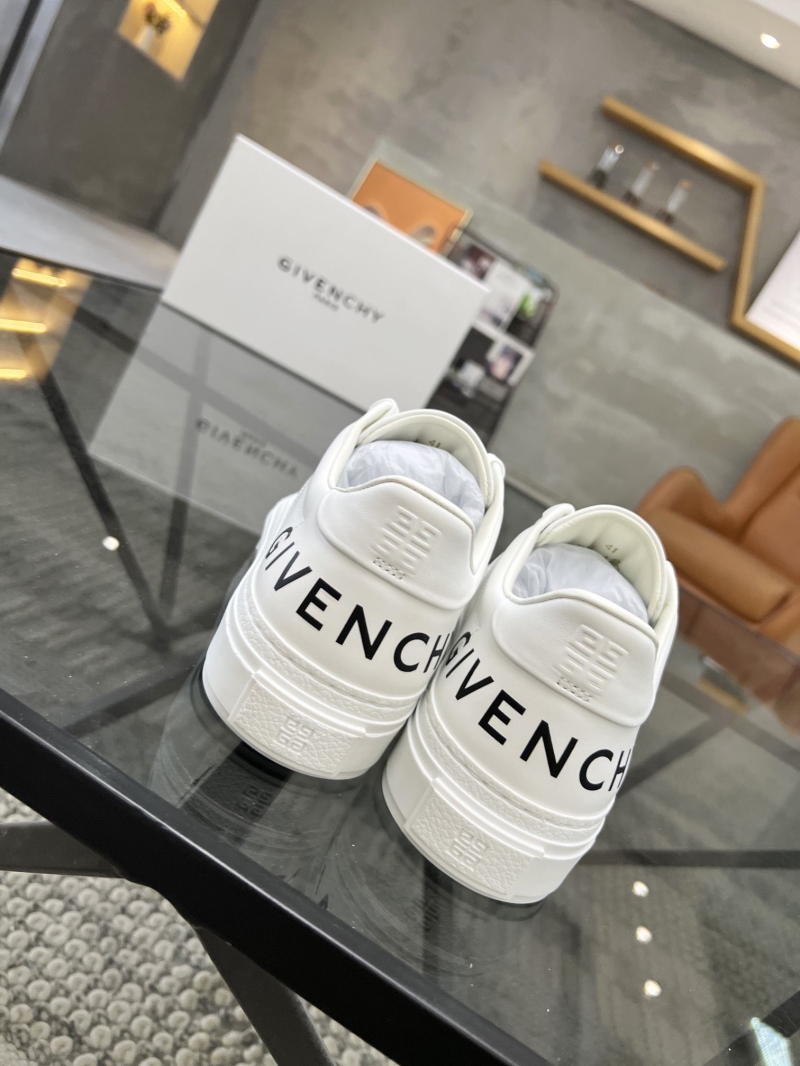 Givenchy Sneakers